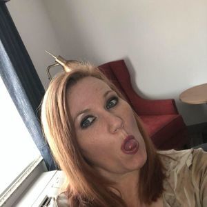 Meet your Posher, Danae